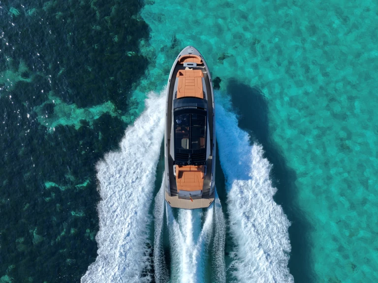 Pronájem lodi Ibiza Town lákavé ceny VQ58 Mi Paraiso