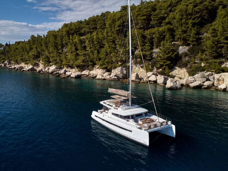 Pronájem lodi Road Town lákavé ceny Bali 5.4