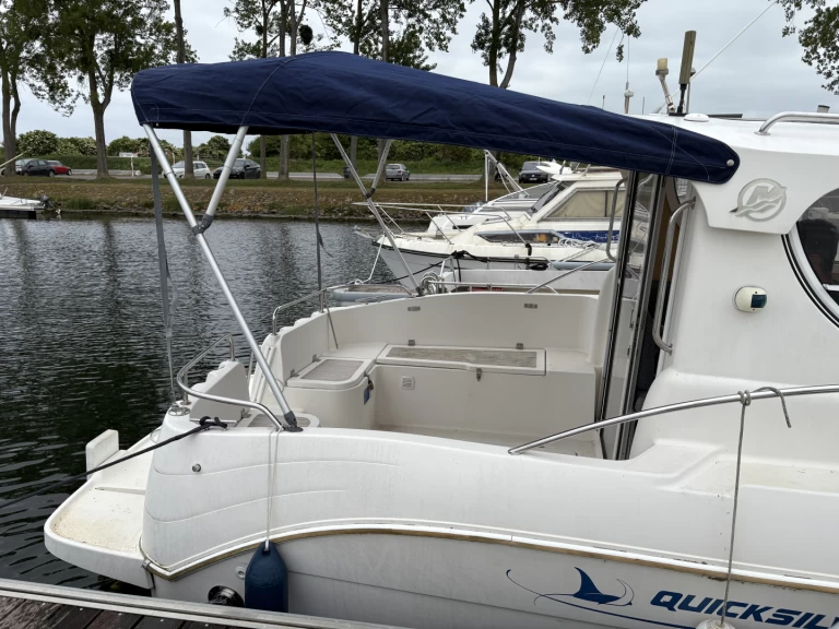 Pronájem Motorová loď v Ouistreham -Quicksilver Quicksilver 700 Week-End