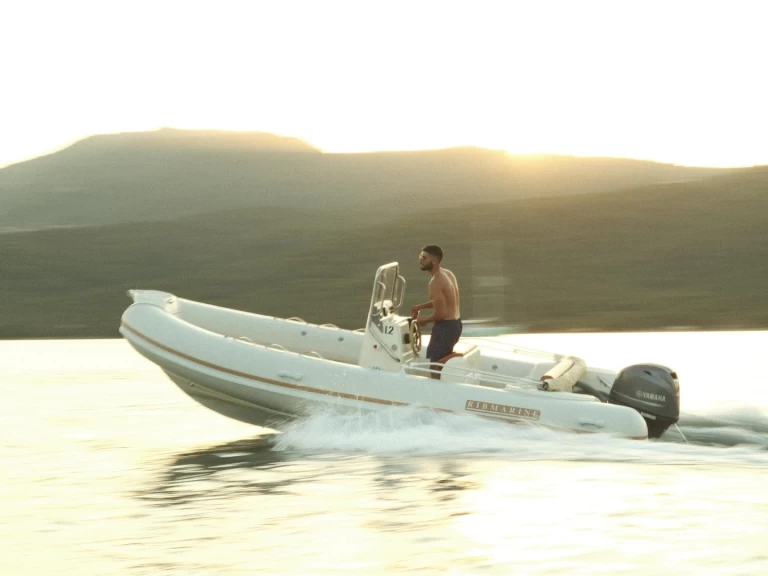 Pronájem jachty v Porto Rotondo -Ribmarine 585 na Samboatu