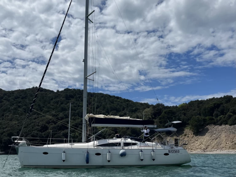 Pronájem Plachetnice Elan s licencí