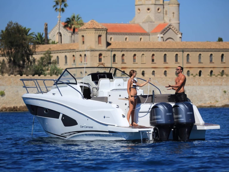 Motorová loď k pronájmu v Msida Yacht Marina za nejlepší cenu