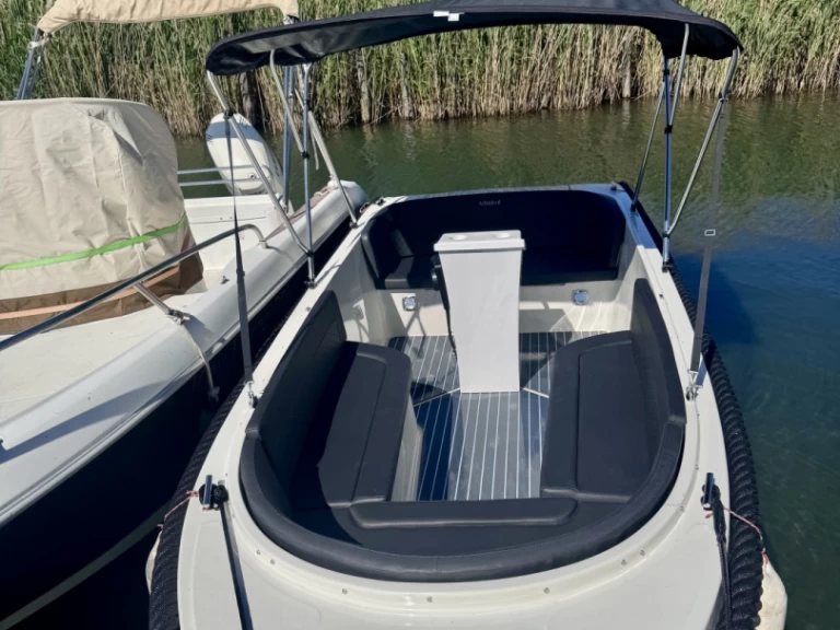 Pronájem jachty v Aix-les-Bains -BRB 555 na Samboatu