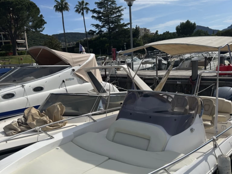 Pronájem lodi Sessa Marine Key Largo 24 v Mandelieu-la-Napoule na Samboatu