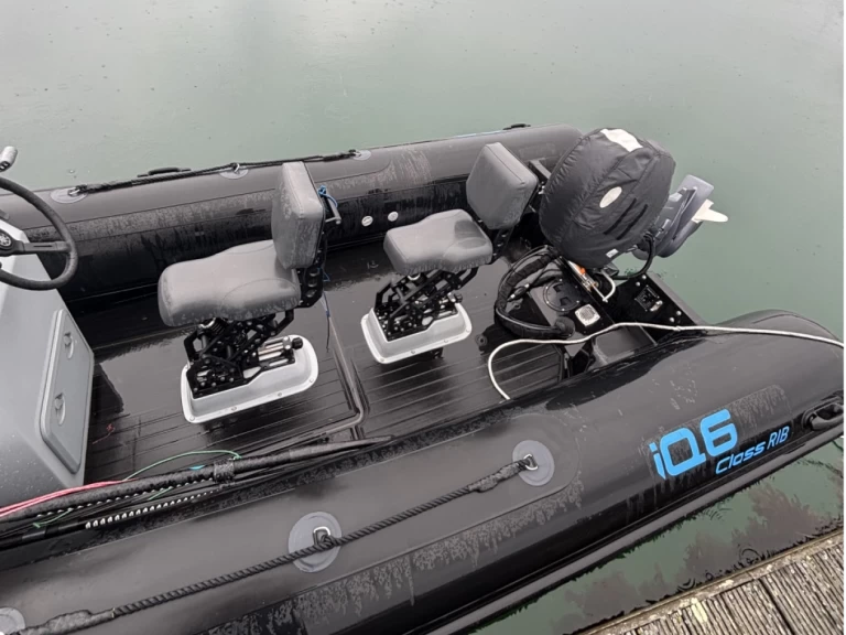 3D Tender IQ6 jednotlivci a charterové společnosti v Marseille