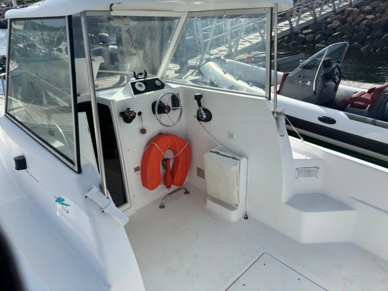 Motorová loď k pronájmu v Trébeurden za nejlepší cenu