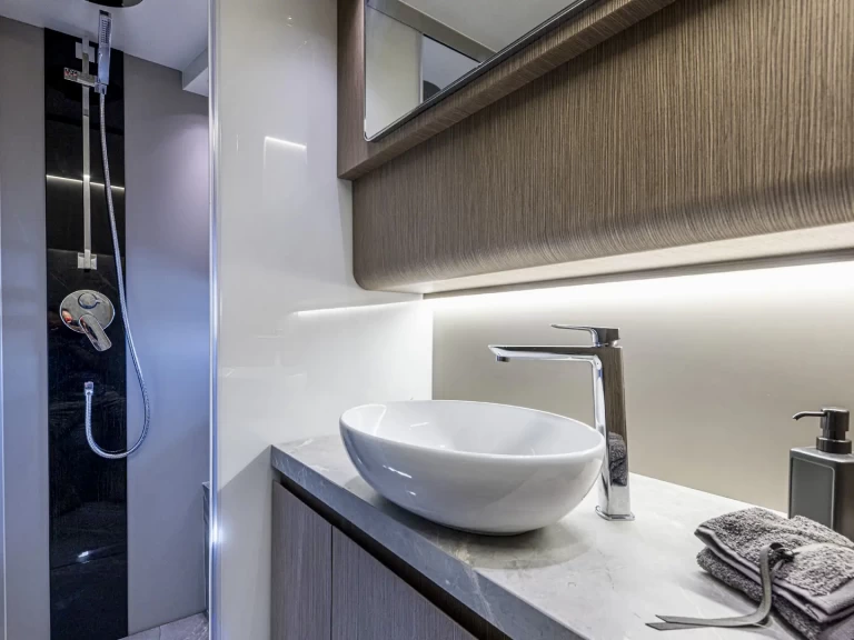 Pronajmout si LE MANS 45 14m v Ibiza Town