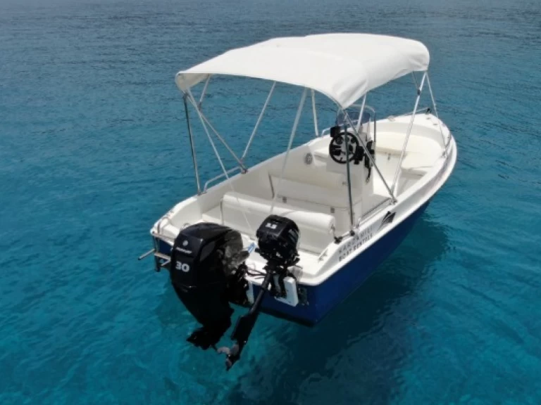 Motorová loď k pronájmu v Kardamýli za nejlepší cenu