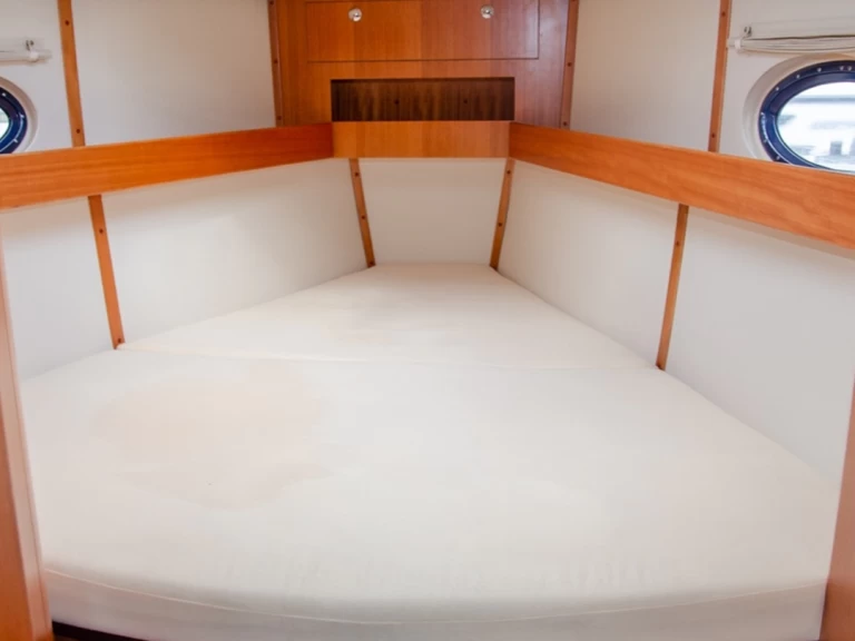 Pronájem lodi Elan Elan 434 v Isole Tremiti na Samboatu