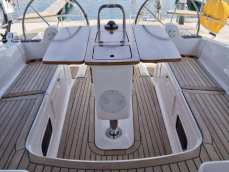 Pronajmout Plachetnice se skipperem či ne Elan v Isole Tremiti