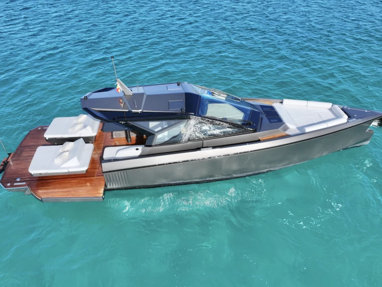 Pronájem Motorová loď WALLY 50 s licencí