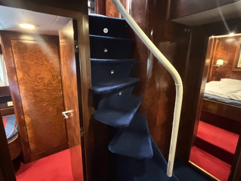 Pronájem lodi Venice lákavé ceny 22