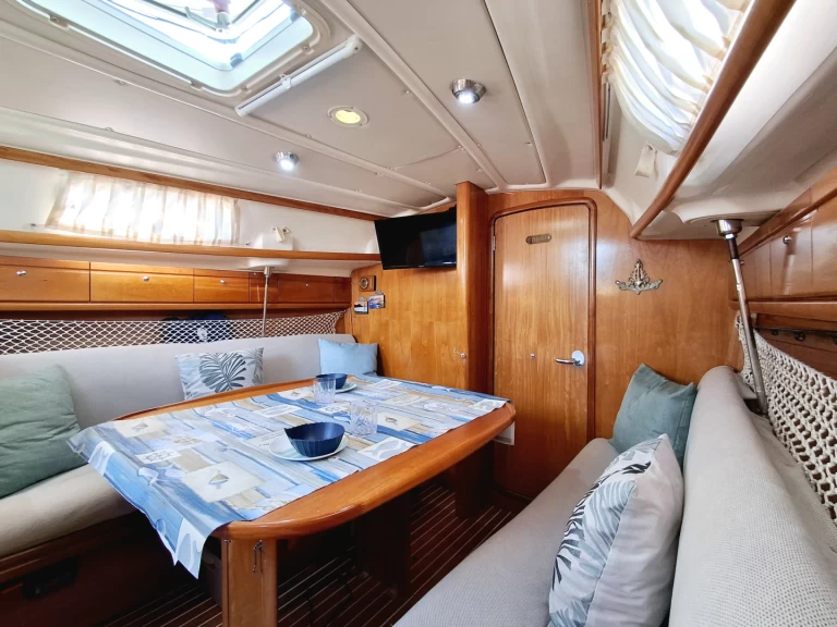 Bavaria Bavaria 30 Cruiser jednotlivci a charterové společnosti v Almerimar