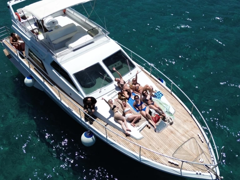 Pronájem lodi Rethymno lákavé ceny Altura 52 S