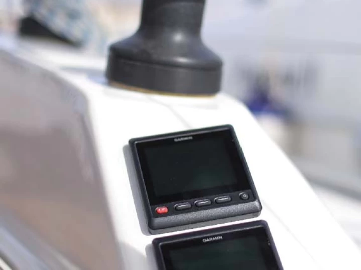 Pronájem Plachetnice Bavaria s licencí