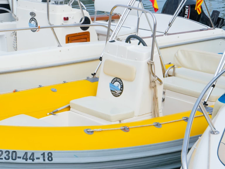 Pronájem Polotuhá loď Gommonautica s licencí