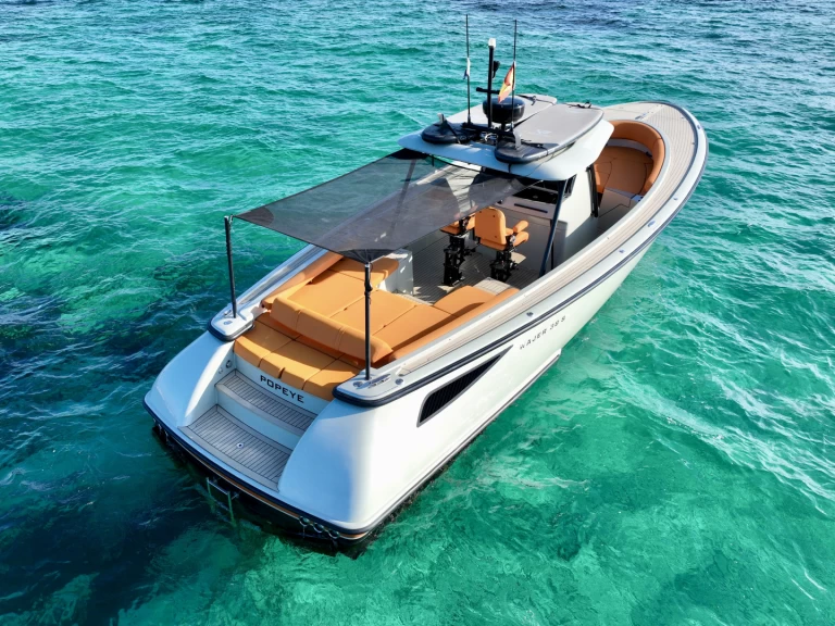 WAJER 38S POPEYE jednotlivci a charterové společnosti v Ibiza Town