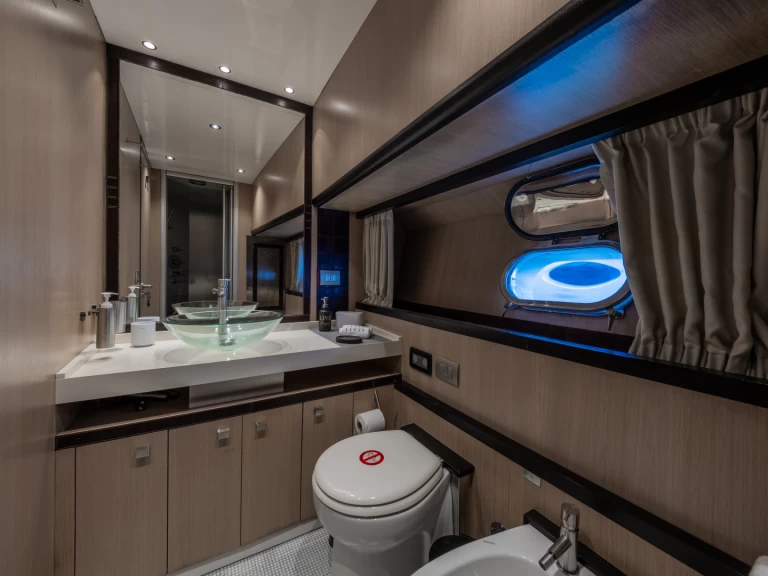 Pronajmout Jachta se skipperem či ne Jaguar v Ibiza Town