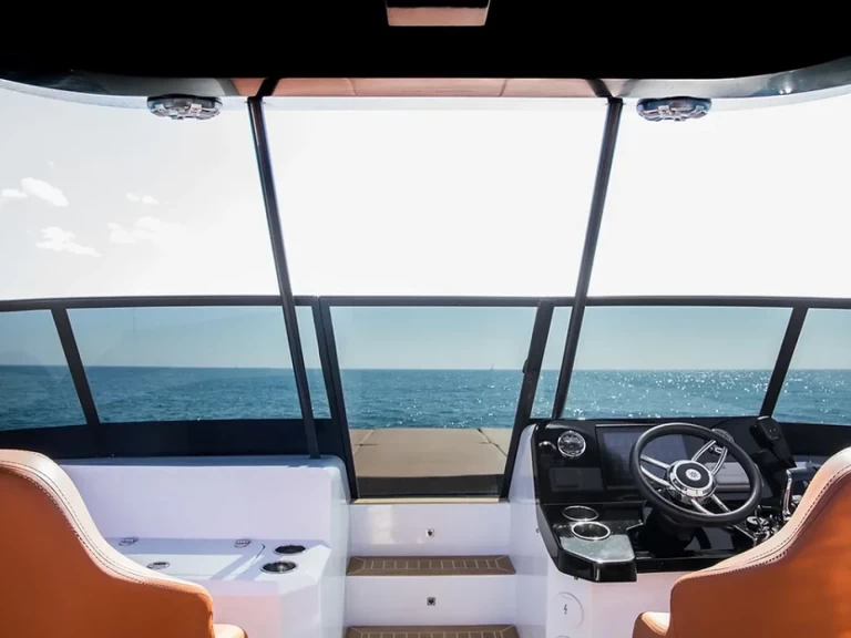 Pronájem lodi HOUSE OF HÜTTER DR. NO v Ibiza Town na Samboatu