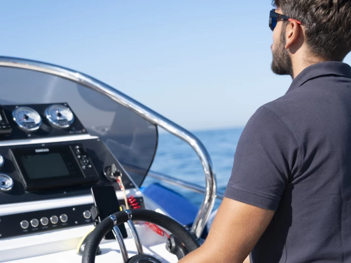 Pronajmout si ayros XA 22 v Torre Annunziata