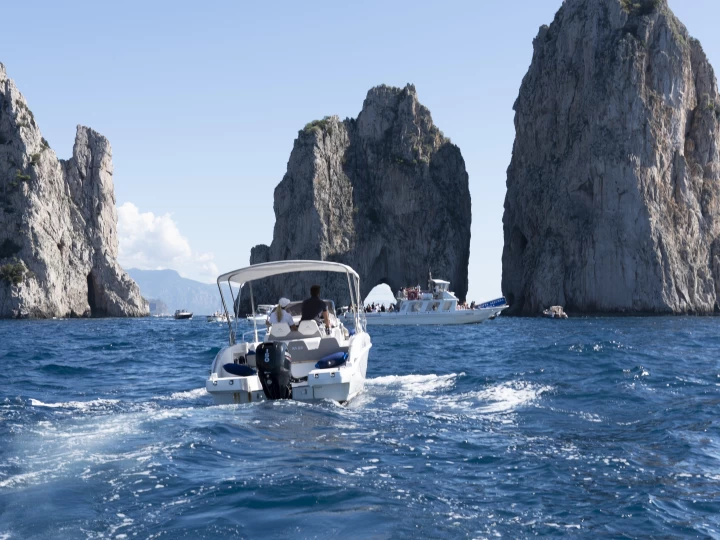 Pronájem lodi ayros XA 22 v Torre Annunziata na Samboatu