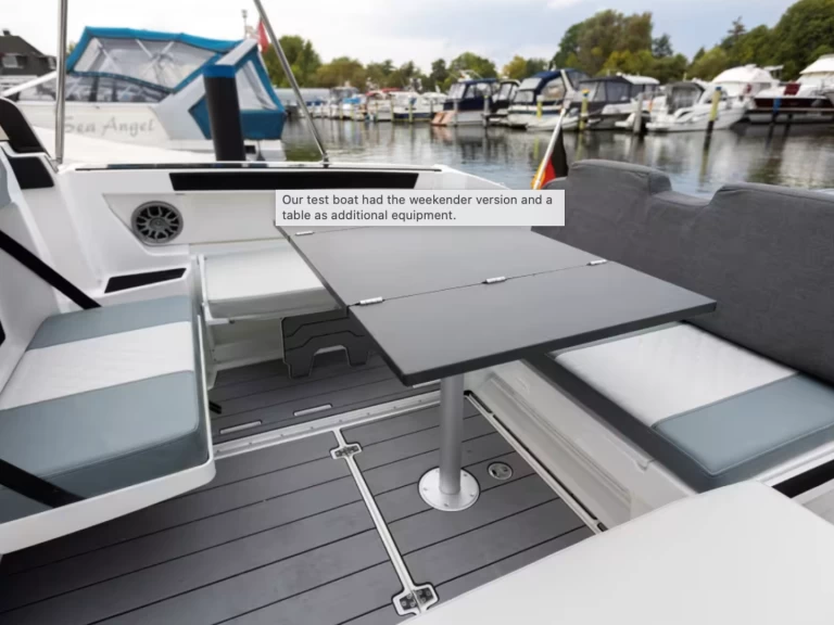 Pronájem Motorová loď Karnic s licencí