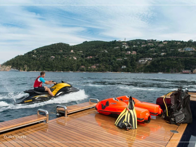 Pronajmout Jachta se skipperem či ne Benetti v Nassau