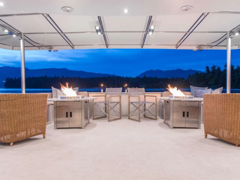 Pronajmout si Westport ASCENTE v Nanaimo