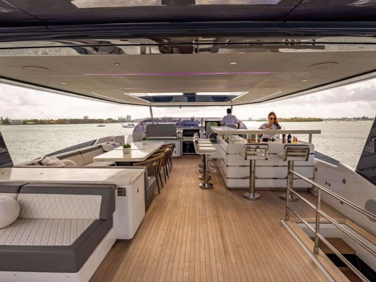 Pronájem Jachta v Miami -Selene Olympus