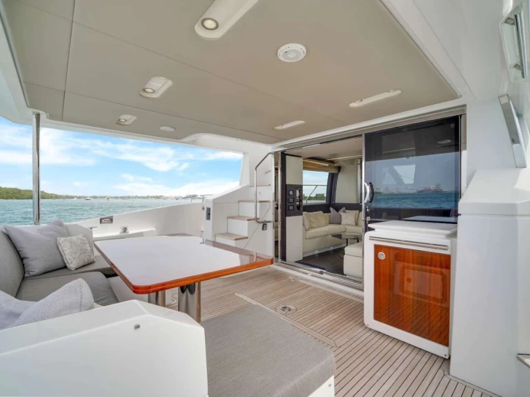 Jachta k pronájmu v Miami za nejlepší cenu