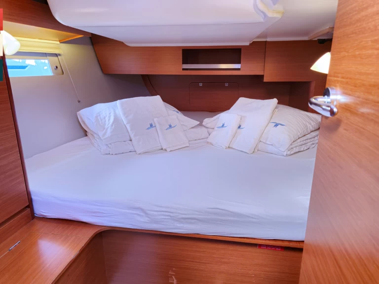 Pronajmout Plachetnice se skipperem či ne Dufour v Rogoznica