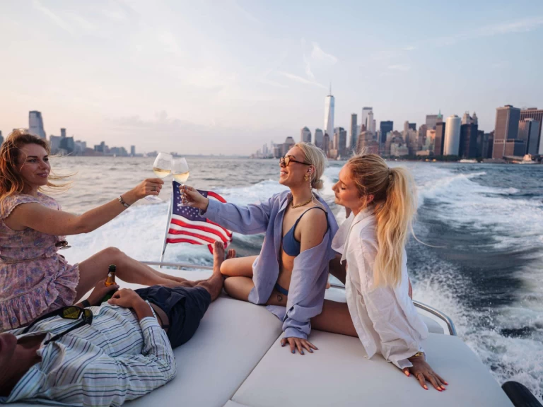 Pronájem Jachta Princess Viking s licencí