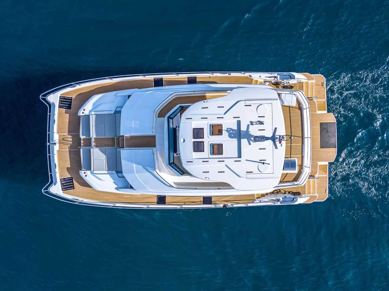 Pronajmout Jachta se skipperem či ne Aquila v Split