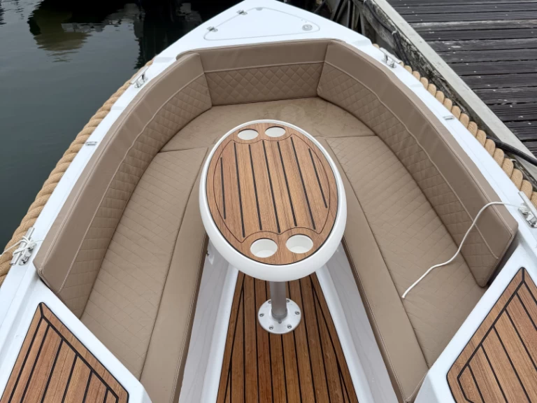 Pronájem Motorová loď v Combrit -Silver Yacht Silver 495