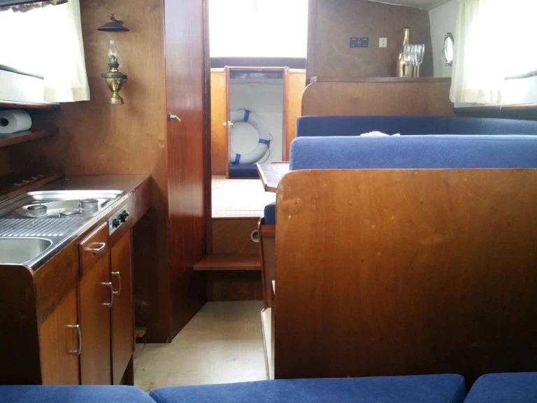 Curtevenne 830AK jednotlivci a charterové společnosti v Bunschoten