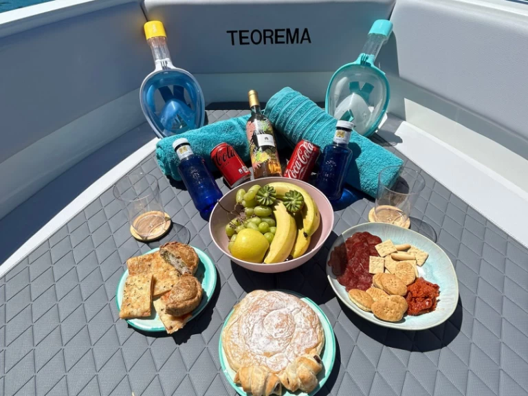 Pronájem Motorová loď Kolmarine s licencí