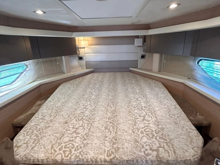 Pronájem Motorová loď v Nettuno -Cranchi Z 35