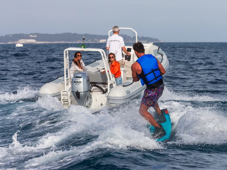 Pronájem lodi Highfield COASTER 60 v Mèze na Samboatu