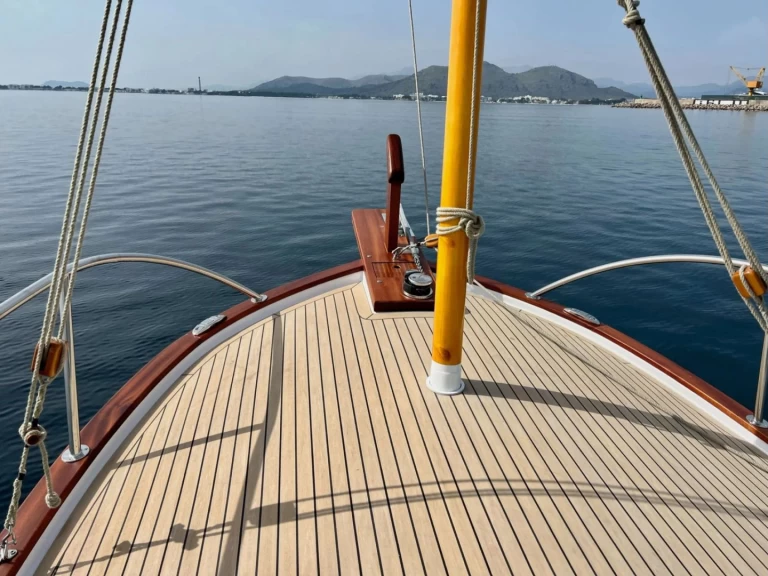 Pronájem lodi Club Náutico Moraira lákavé ceny M7