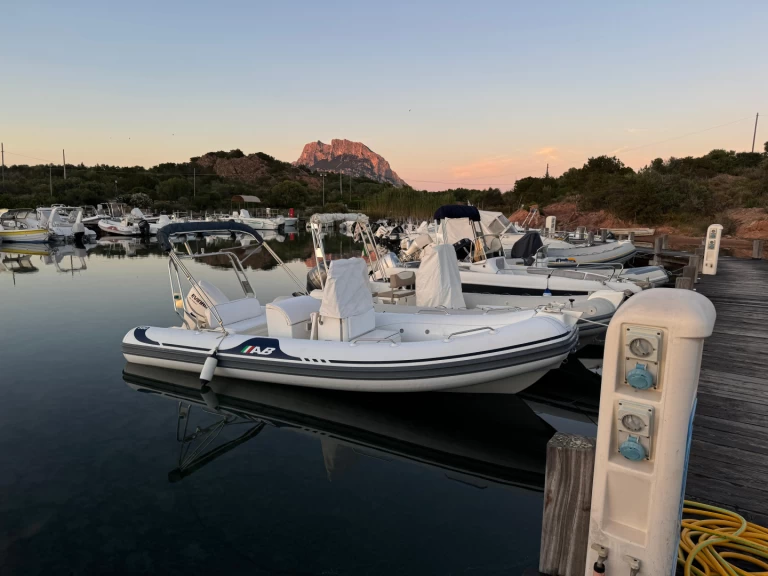 Pronájem jachty v Porto San Paolo -Artigiana-Battelli classic na Samboatu