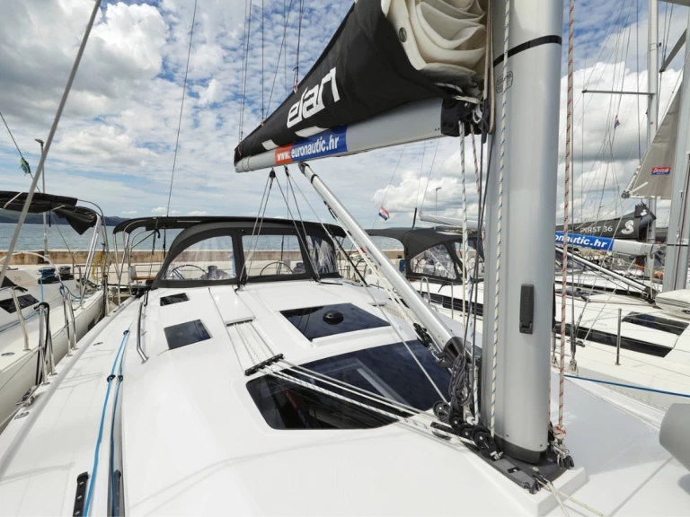 Pronájem lodi Elan Impression 45 v Biograd Na Moru na Samboatu