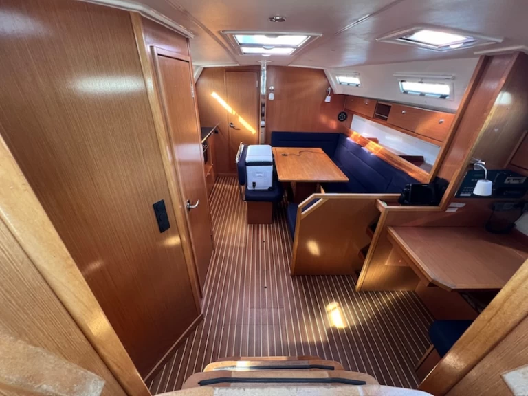 Pronájem Plachetnice Bavaria s licencí