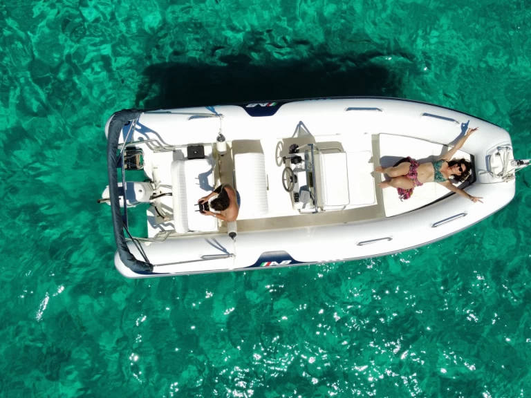 Pronajmout si Artigiana-Battelli classic v Porto San Paolo