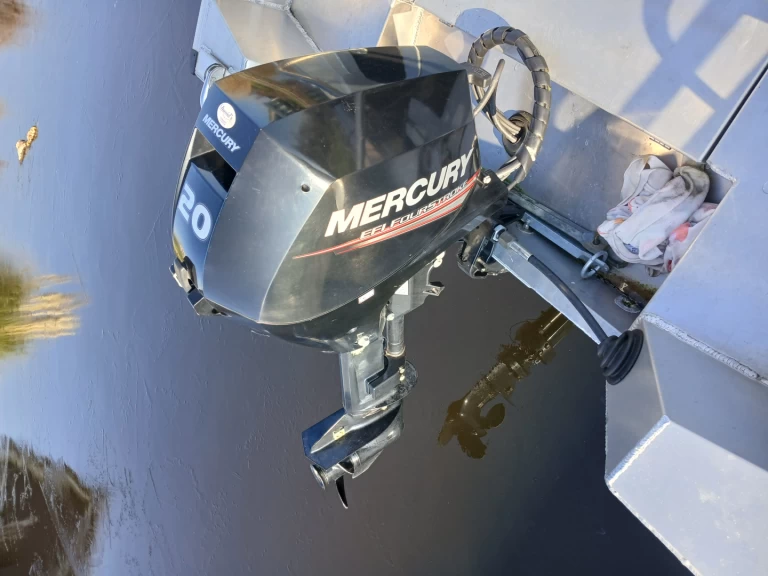 qwest r500 jednotlivci a charterové společnosti v Vinkeveen