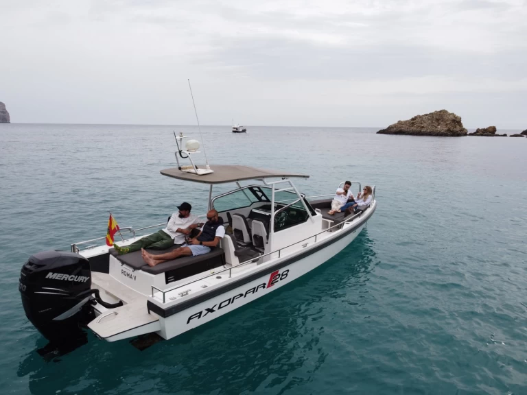 Pronájem Motorová loď Axopar s licencí