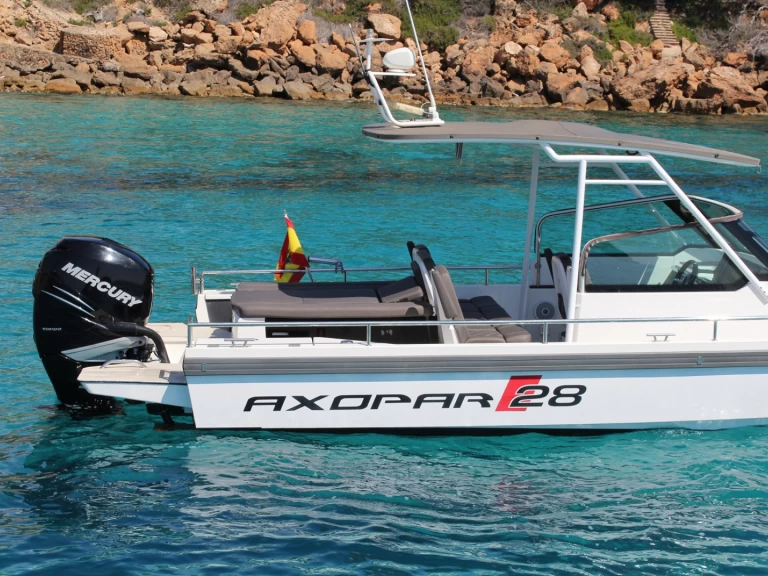 Pronajmout si Axopar 28 T-Top v Club Nàutic Santa Ponsa