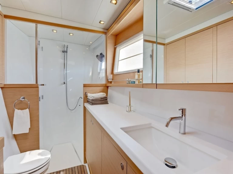 Pronájem jachty v Port Grimaud -Lagoon Lagoon 450 F na Samboatu