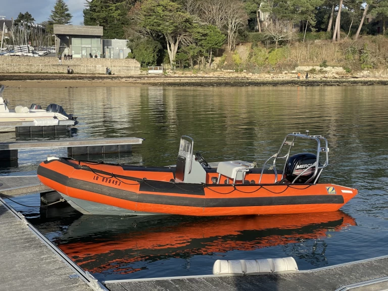 Zodiac Zodiac 600 SRMN jednotlivci a charterové společnosti v Baden