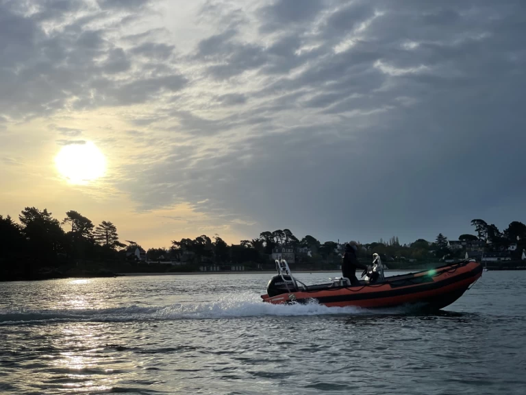 Pronájem jachty v Baden -Zodiac Zodiac 600 SRMN na Samboatu