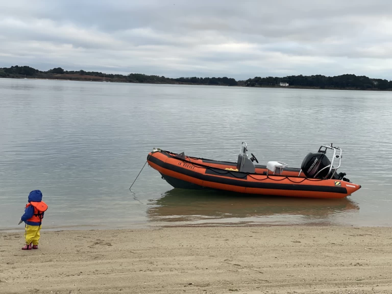 Pronájem lodi Baden lákavé ceny Zodiac 600 SRMN